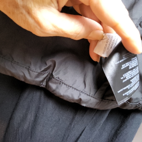 NORTH FACE Wmns Sz M Black Collarless Outdoor Snap Up Jacket ComfyCore Flawed - Picture 9 of 14